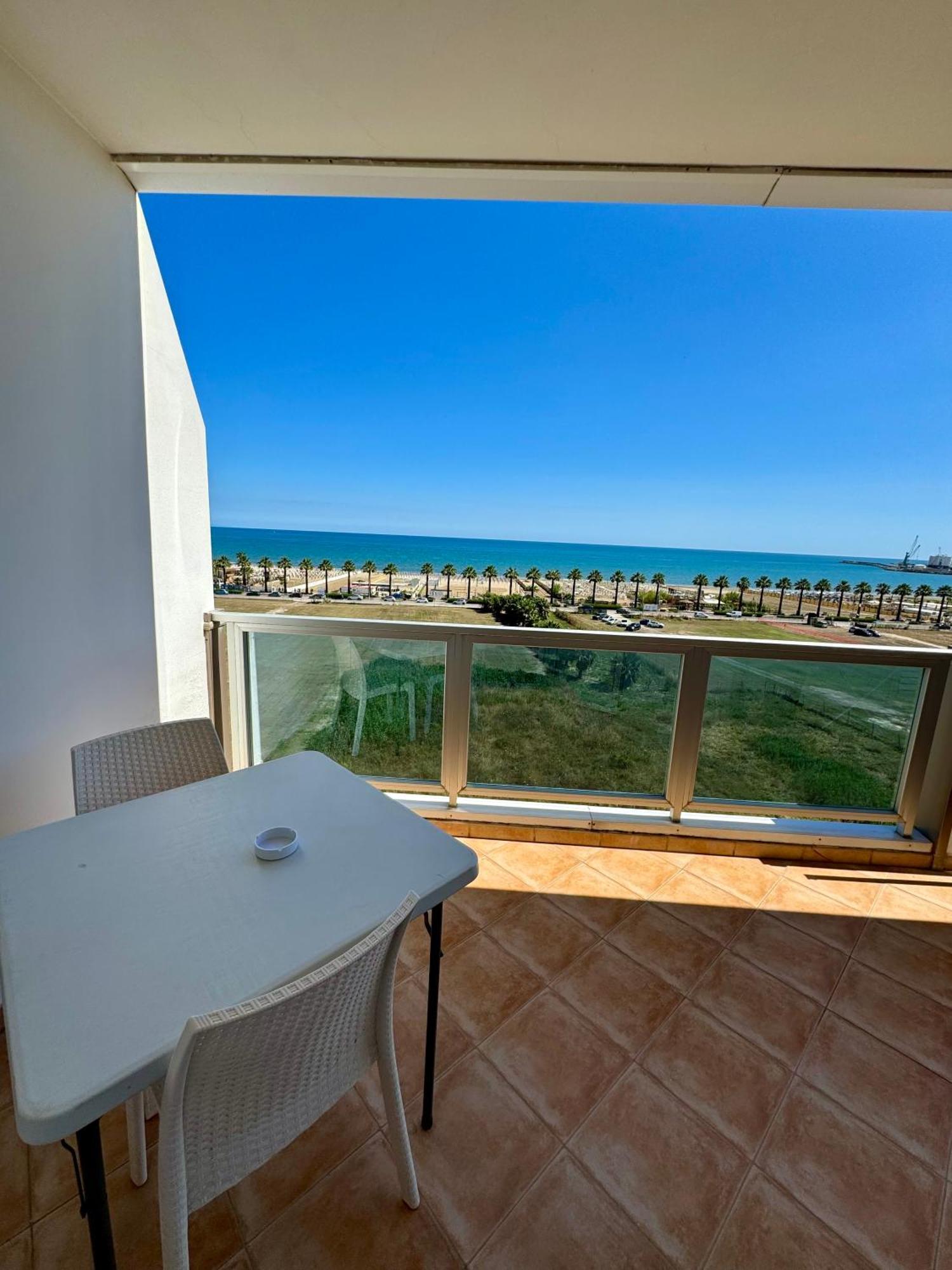 B&B L'Orizzonte Barletta Eksteriør billede